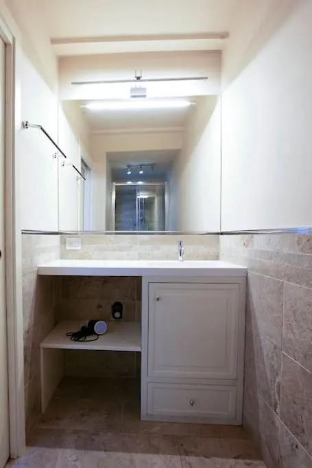 Ampio Bilocale Centralissimo, Firenze Daire